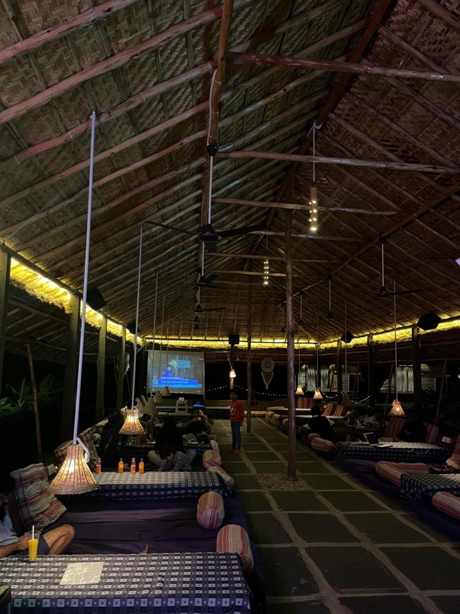 Tropical Hampi Hotel Luaran gambar