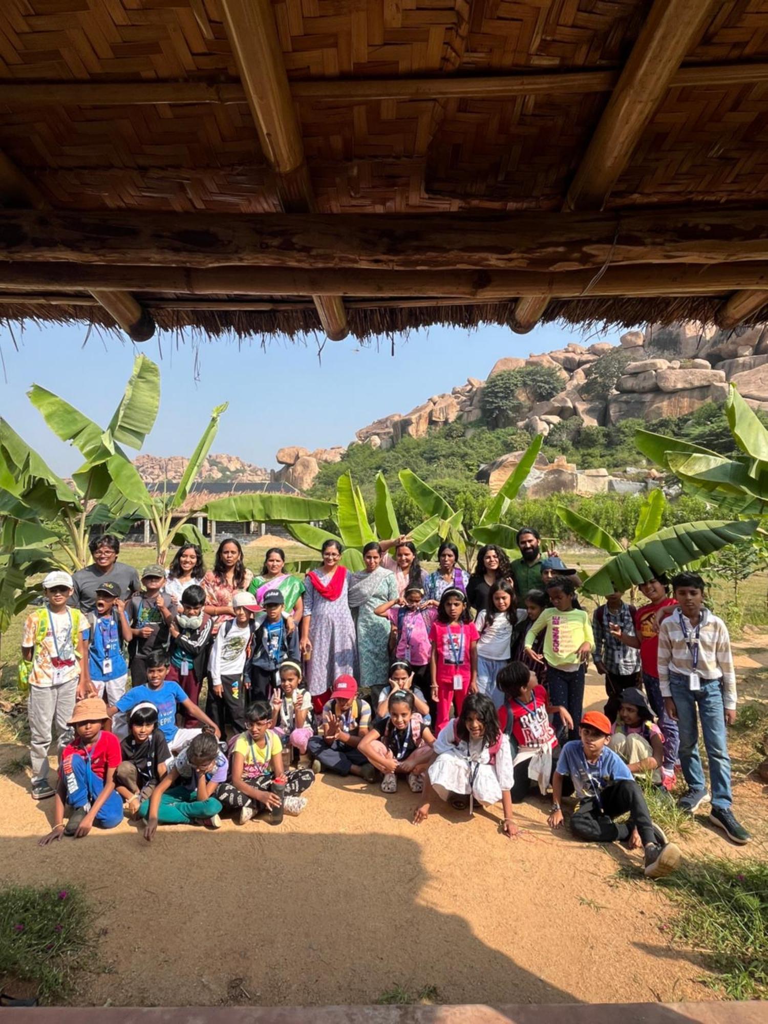 Tropical Hampi Hotel Luaran gambar