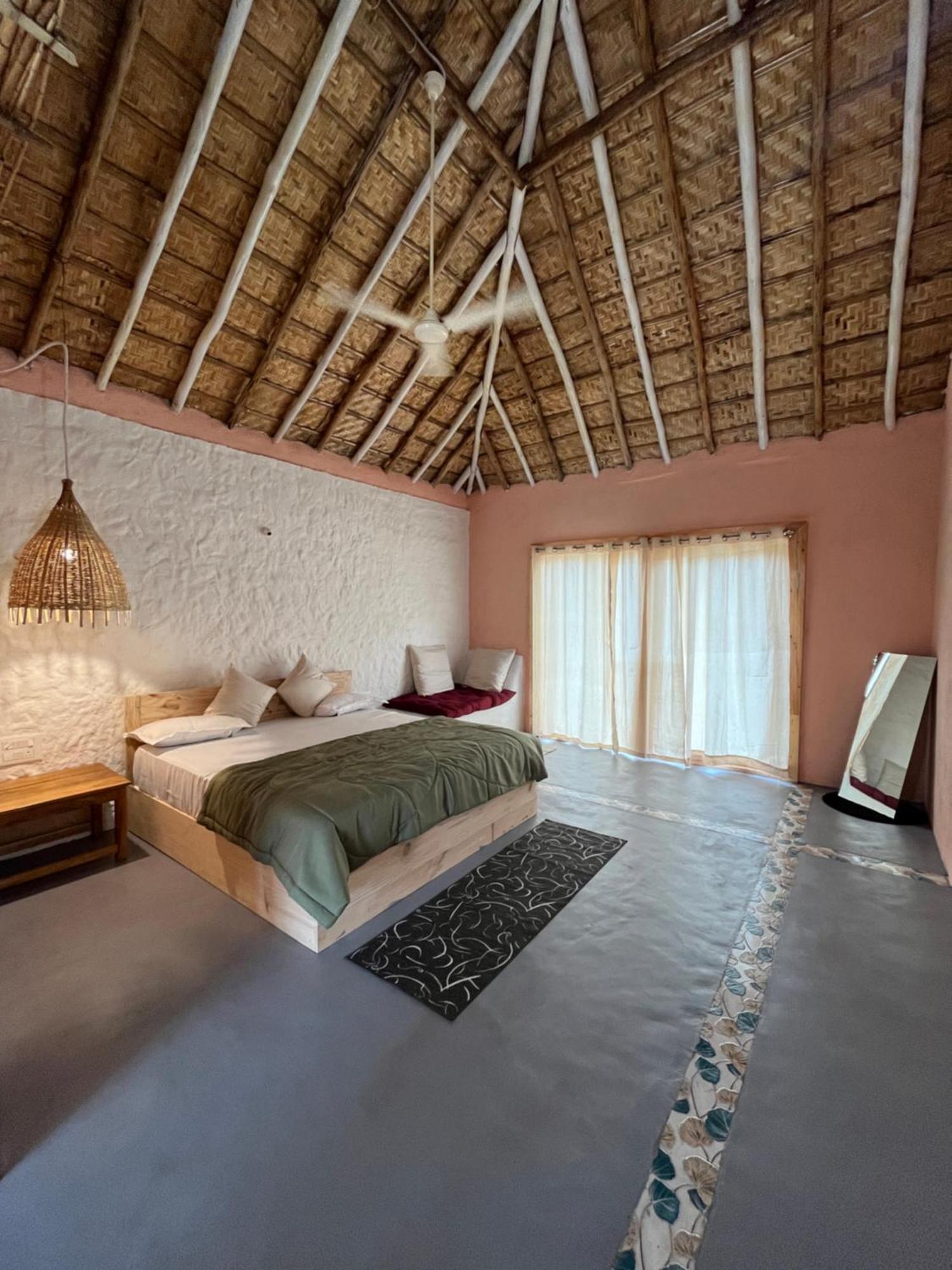 Tropical Hampi Hotel Luaran gambar
